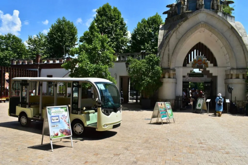 Állatkerti kisbusz szolgáltatás az Állatkertben